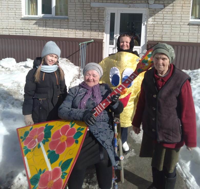 В Геронтологическом центре «Спутник» встречали  один из самых весёлых праздников в году – Масленицу